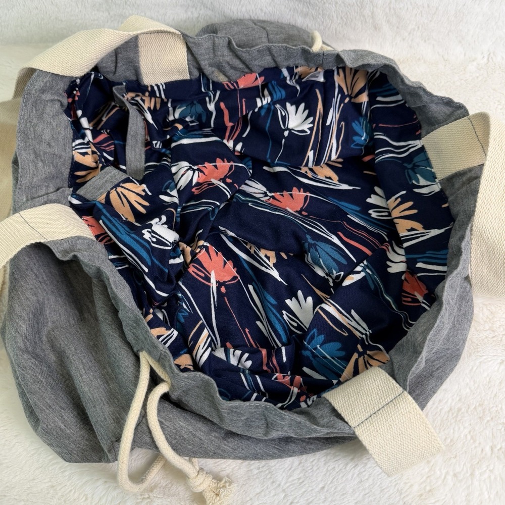 Hello Mello Reversible Drawstring Gray Tote Floral Lining Grey NWOT